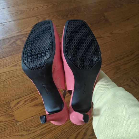 Brand New Rockport pink heels - Picture 3 of 5